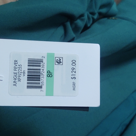 DKNY Emerald Green Ruched sleeve Blazer sz 8 Petite women - Picture 5 of 13